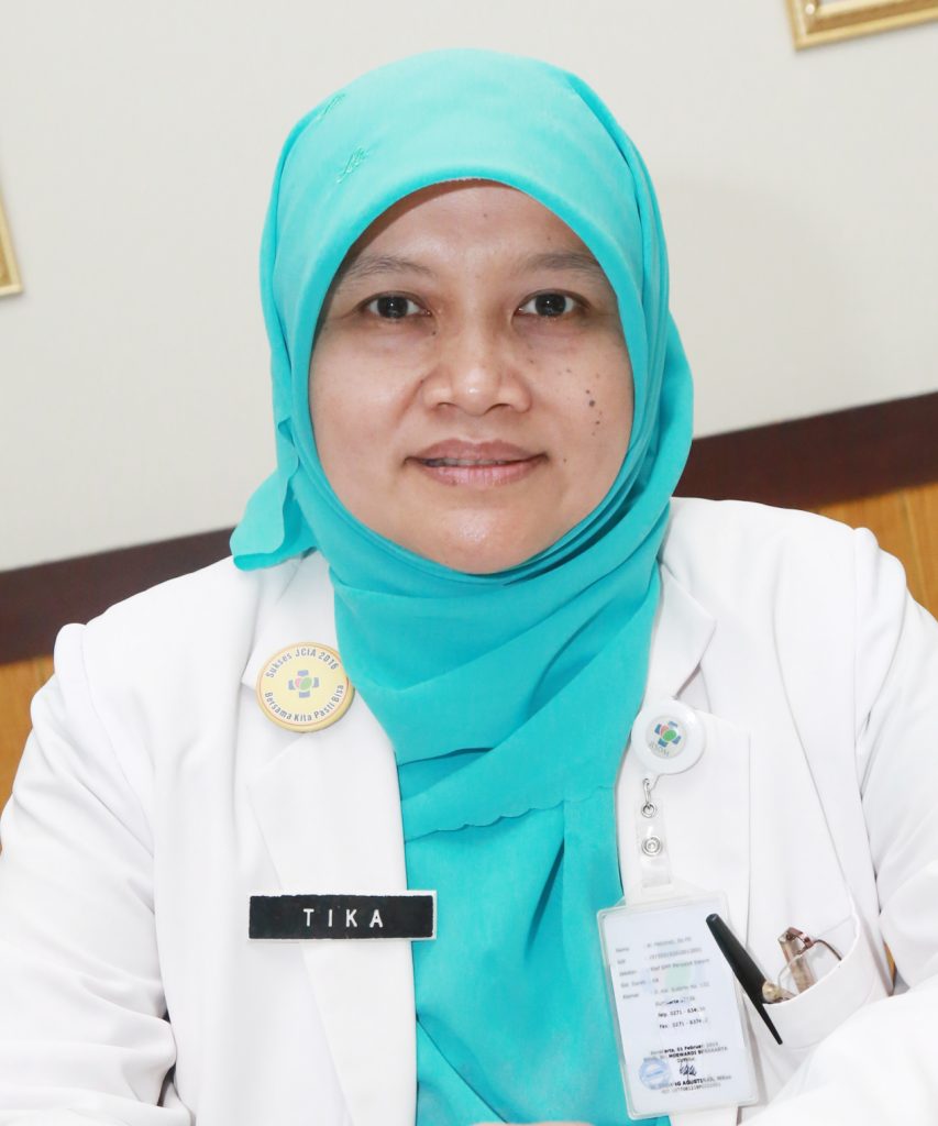 dr. FATICHATI BUDININGSIH, Sp.PD. K