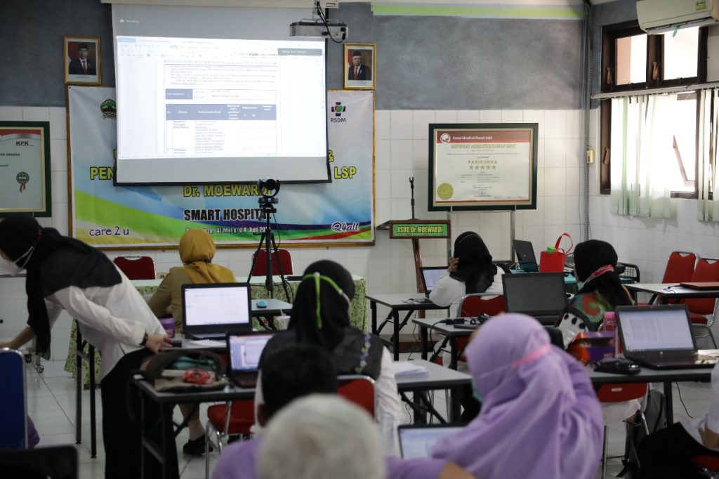 Pelatihan Update Materi Uji Kompetensi Profesi, Penyusunan Kemasan Okupasi, Peta Okupasi, dan Peta Kompetensi Bagi LSP