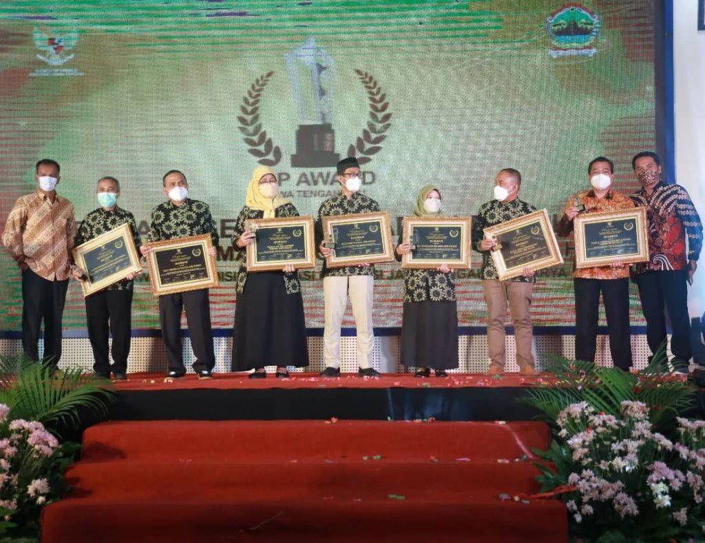 RSUD Dr. Moewardi Meraih Penghargaan dalam Penganugerahan Keterbukaan Informasi Publik (KIP Award) Tahun 2021