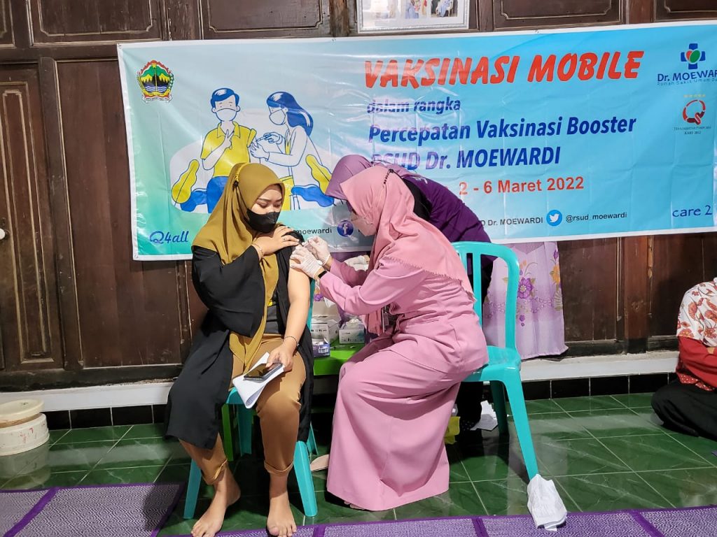 Percepatan Vaksinasi RSUD Dr. Moewardi Kamis, 3 Maret 2022