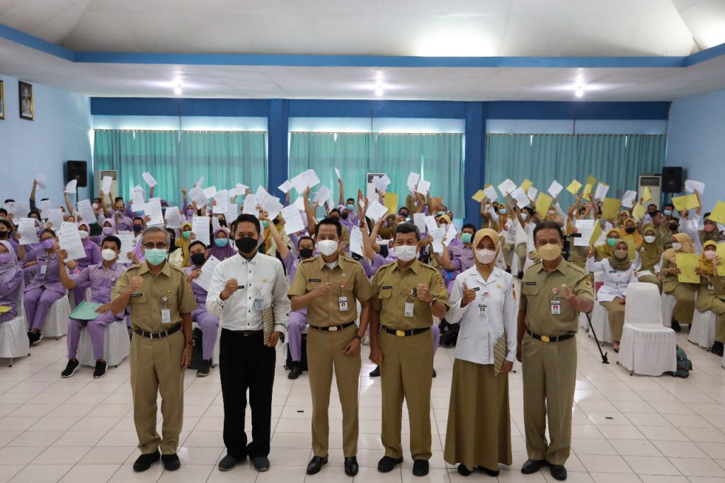Penandatanganan Perjanjian Kerja Pegawai Pemerintah dengan Perjanjian Kerja (PPPK) Tenaga Kesehatan Pemerintah Provinsi Jawa Tengah Formasi Tahun 2021