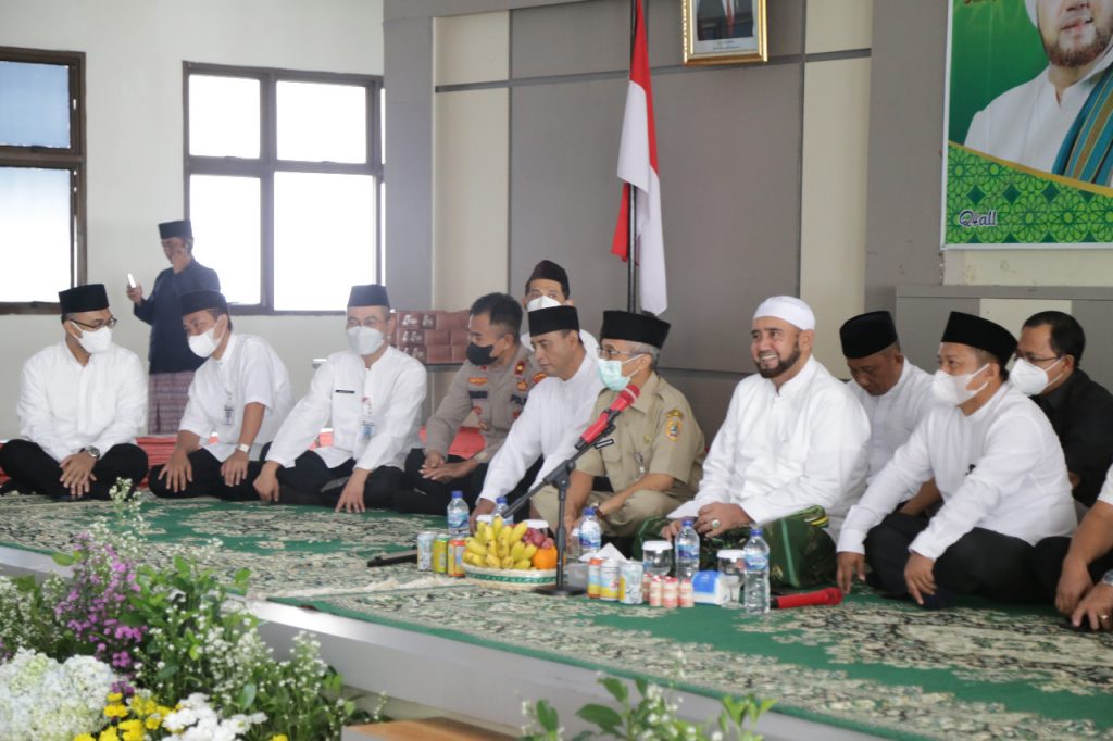Silaturahmi Civitas Hospitalia RSUD Dr. Moewardi Bersama Habib Syech bin Abdul Qodir Assegaf