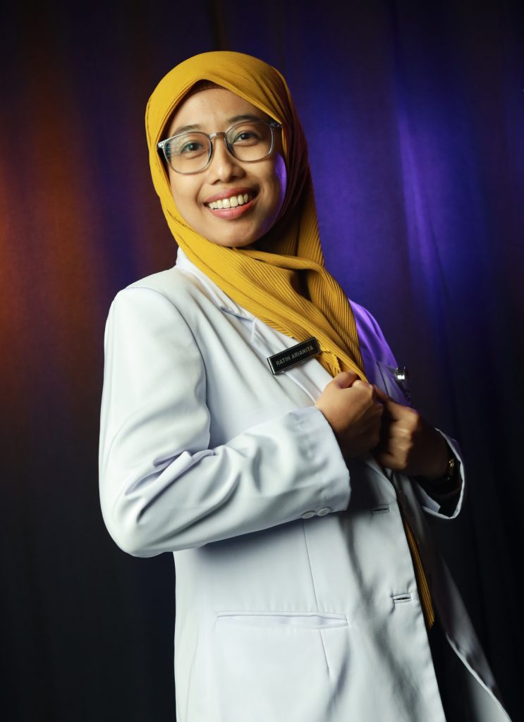 dr. RATIH ARIANITA AGUNG, Sp.PD(K)., M.Kes.