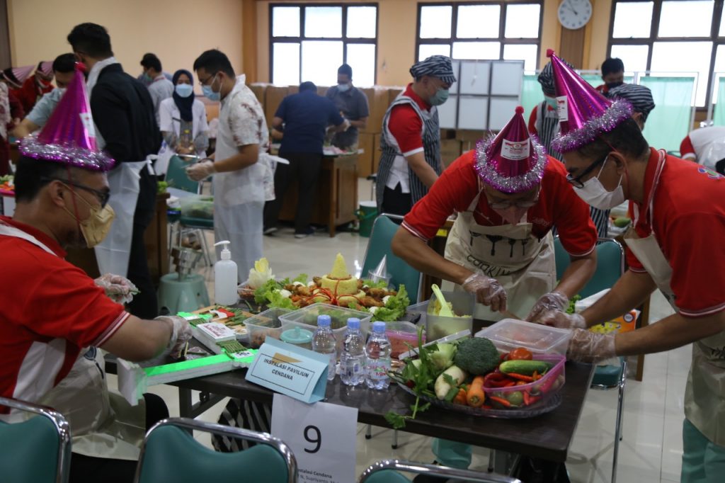 Semangat Civitas Hospitalia RSUD Dr. Moewardi Dalam Rangka Memeriahkan HUT ke-77 RI & Hari Jadi ke-72 Prov. Jawa Tengah