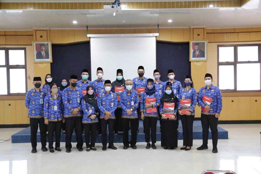 Penyerahan SK Pengangkatan PNS & Pengambilan Sumpah Janji PNS