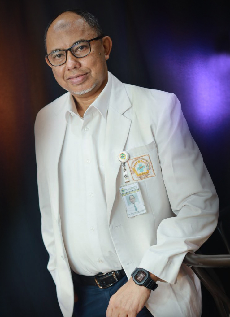 dr. AMRU, Sp.BP-RE