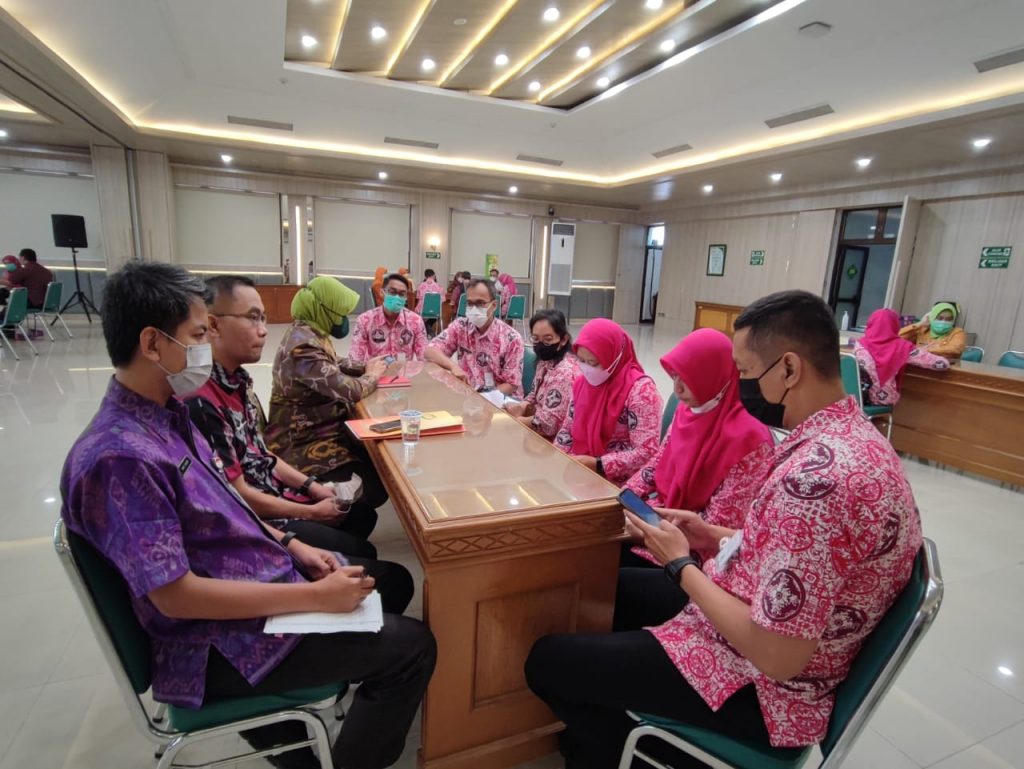 Studi Banding RSUD Tidar Kota Magelang di RSUD Dr. Moewardi