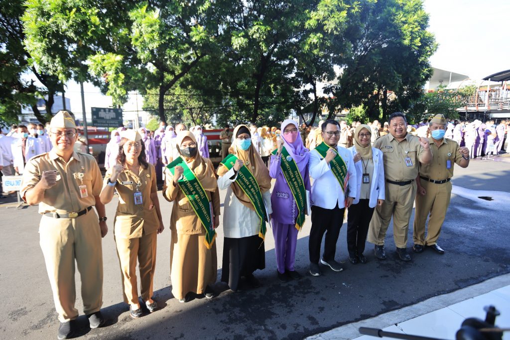Pemberian Penghargaan Pegawai Berintegritas & Berkomitmen Periode April – Juni 2024