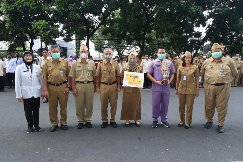 Tim Tenis Meja RSUD Dr. Moewardi Meraih Juara 2 Lomba Pekan Olah Raga Triparti