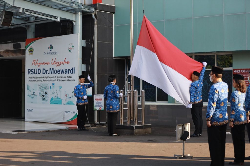 Pelaksanaan Upacara Hari Kebangkitan Nasional di RSUD Dr. Moewardi