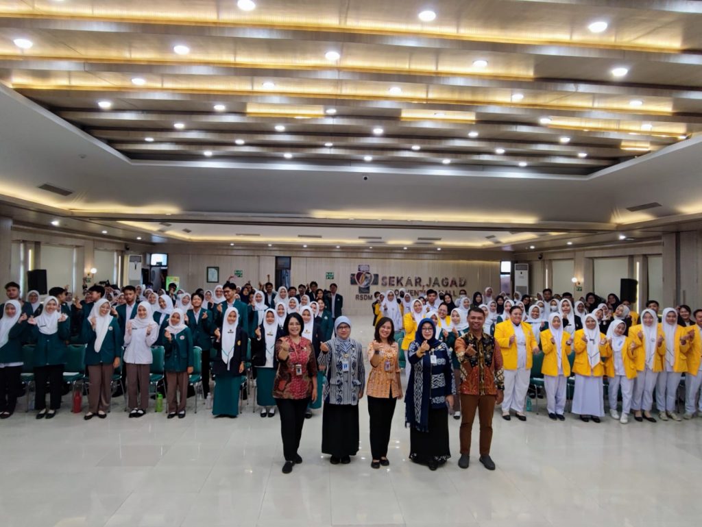 Pra Pendidikan Mahasiswa Penunjang/ Tenaga Kesehatan Lainnya di RSUD Dr. Moewardi