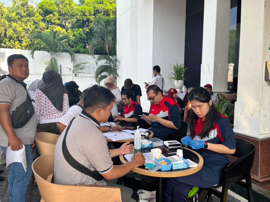 Donor Darah Mobile Unit RSUD Dr. Moewardi Bersama Bank Syariah Indonesia