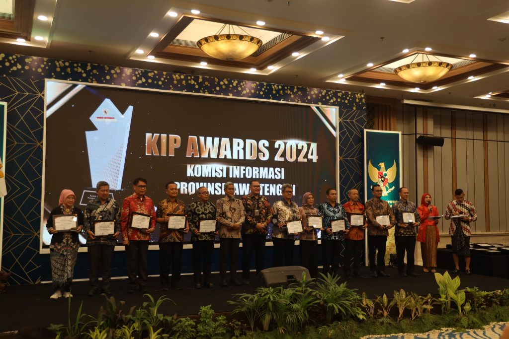 RSUD Dr. Moewardi Raih Predikat Badan Publik Informatif