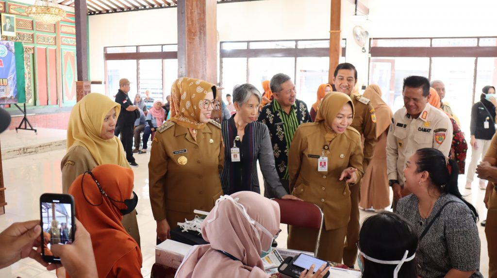 “SPELING” Dokter Spesialis Keliling di Desa Sanggrahan, Kabupaten Sukoharjo
